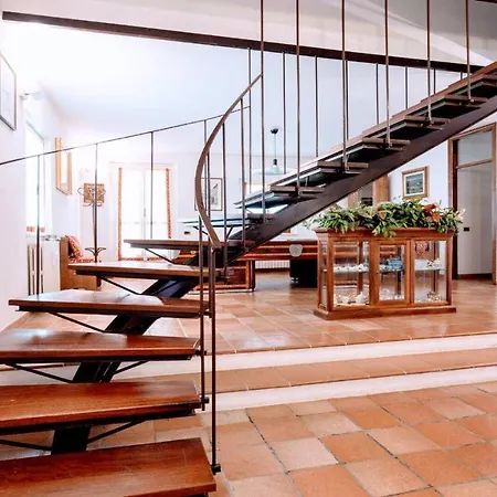 Vallocchia - Sleeps 18. Exclusive Pool/grounds. Spoleto 10 Mins. Rome 1 Hr *