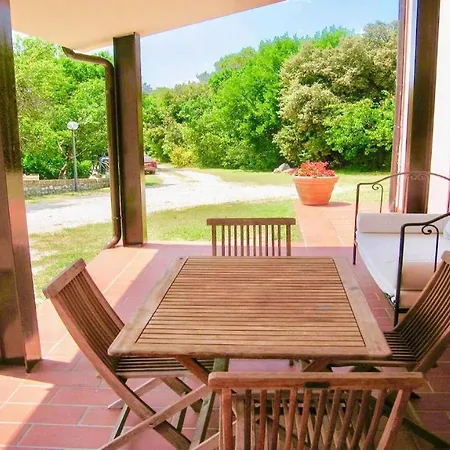 Vallocchia - Sleeps 18. Exclusive Pool/grounds. Spoleto 10 Mins. Rome 1 Hr