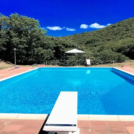 Vallocchia - Sleeps 18. Exclusive Pool/grounds. Spoleto 10 Mins. Rome 1 Hr * Borgiano (Perugia)