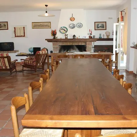 Vallocchia - Sleeps 18. Exclusive Pool/grounds. Spoleto 10 Mins. Rome 1 Hr *